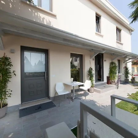 International Rooms & Apartments Sirmione Exterior photo