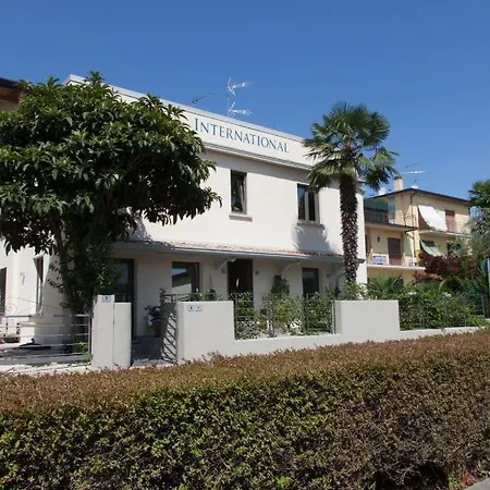 International Rooms & Apartments Sirmione Exterior photo